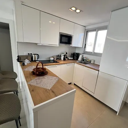 Azure Oasis Appartement *