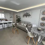 Azure Oasis Μπένιντορμ